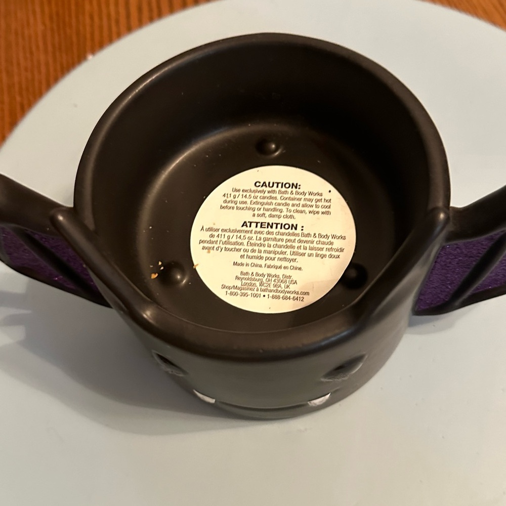 Bath & body Works bat candle holder - Picture 2 of 5